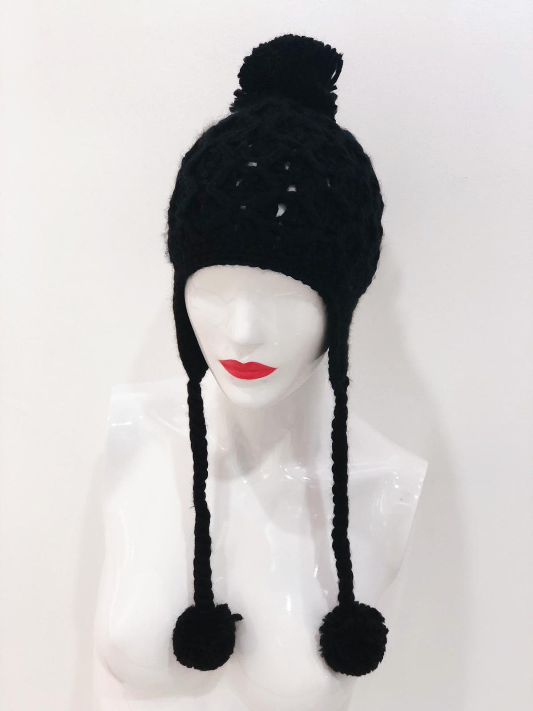 Black 'Avery' Pom Pom Beanie