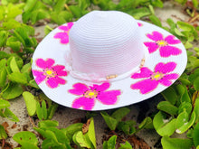 Load image into Gallery viewer, Fuchsia &#39;Hibiscus&#39; HandMade Sun Hat
