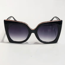 Load image into Gallery viewer, Black &#39;Gigi&#39; Rose Gold Oversized Sunglass
